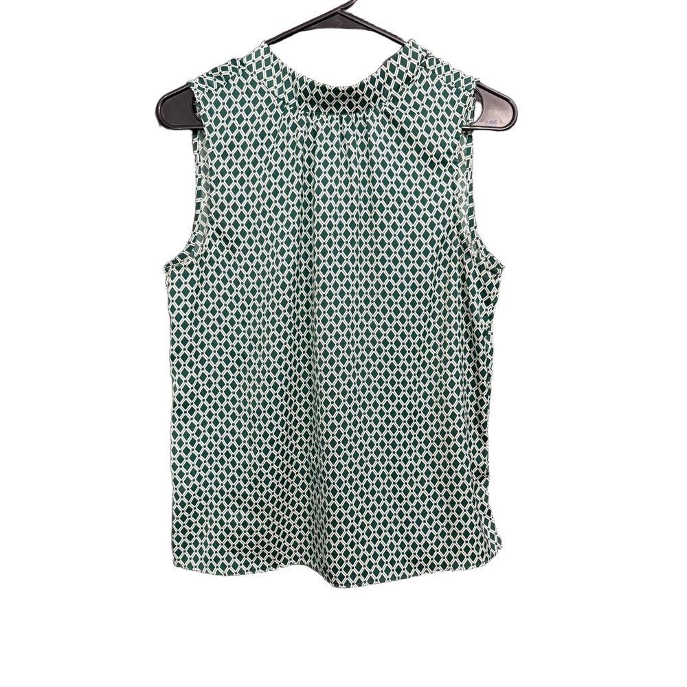 HM Blouse Womens 6 Green White Geometric Pleated Neckline Sleeveless Modern Chic
